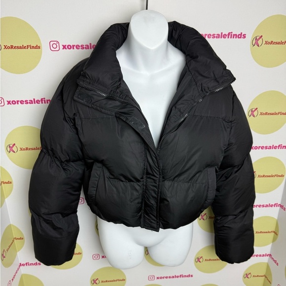 Black Puffer Jacket - Picture 1 of 3